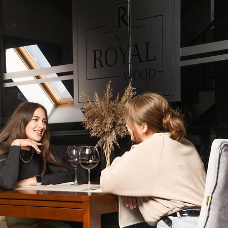 Royal Wood Hotel Rokytne  Esterno foto