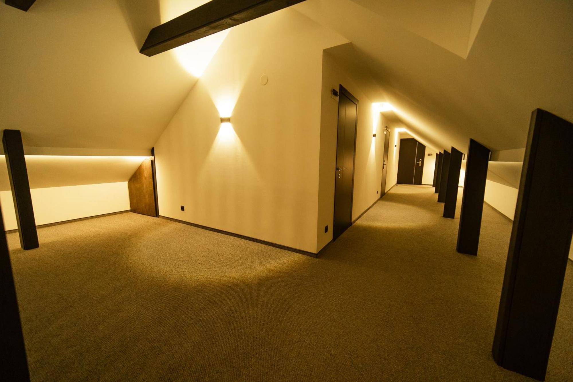 Royal Wood Hotel Rokytne  Esterno foto