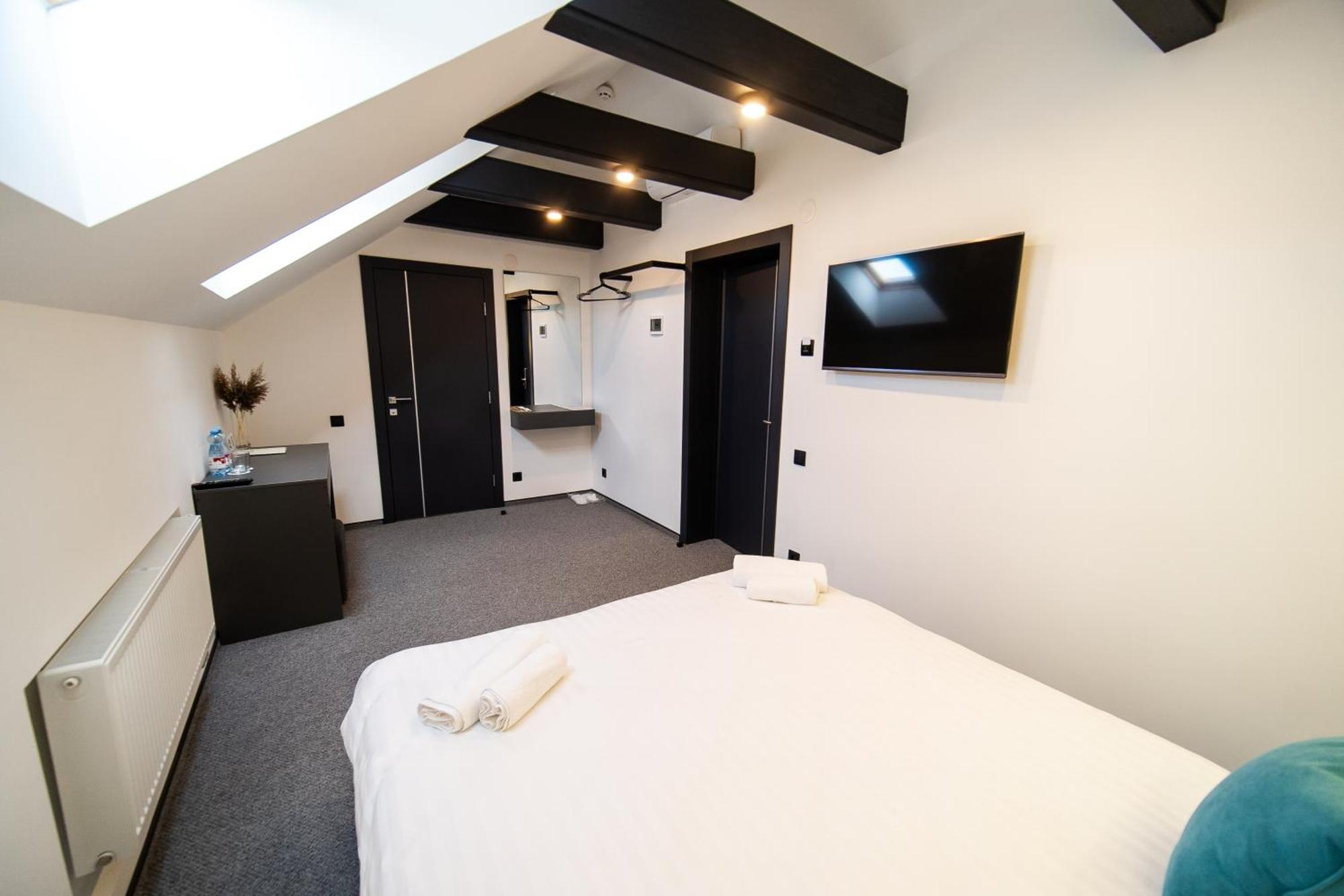 Royal Wood Hotel Rokytne  Esterno foto
